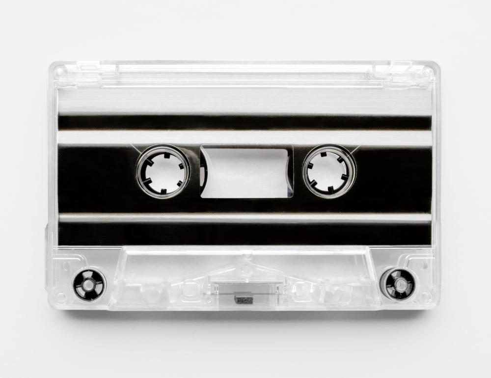 Clear cassette with silver inlay